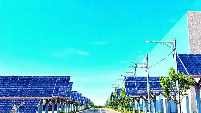 Paneles solares ofrecen energía moderna y eficiente