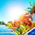 Un futuro sostenible brilla con energía solar